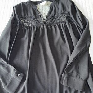Women’s Black Lace-Trim Top